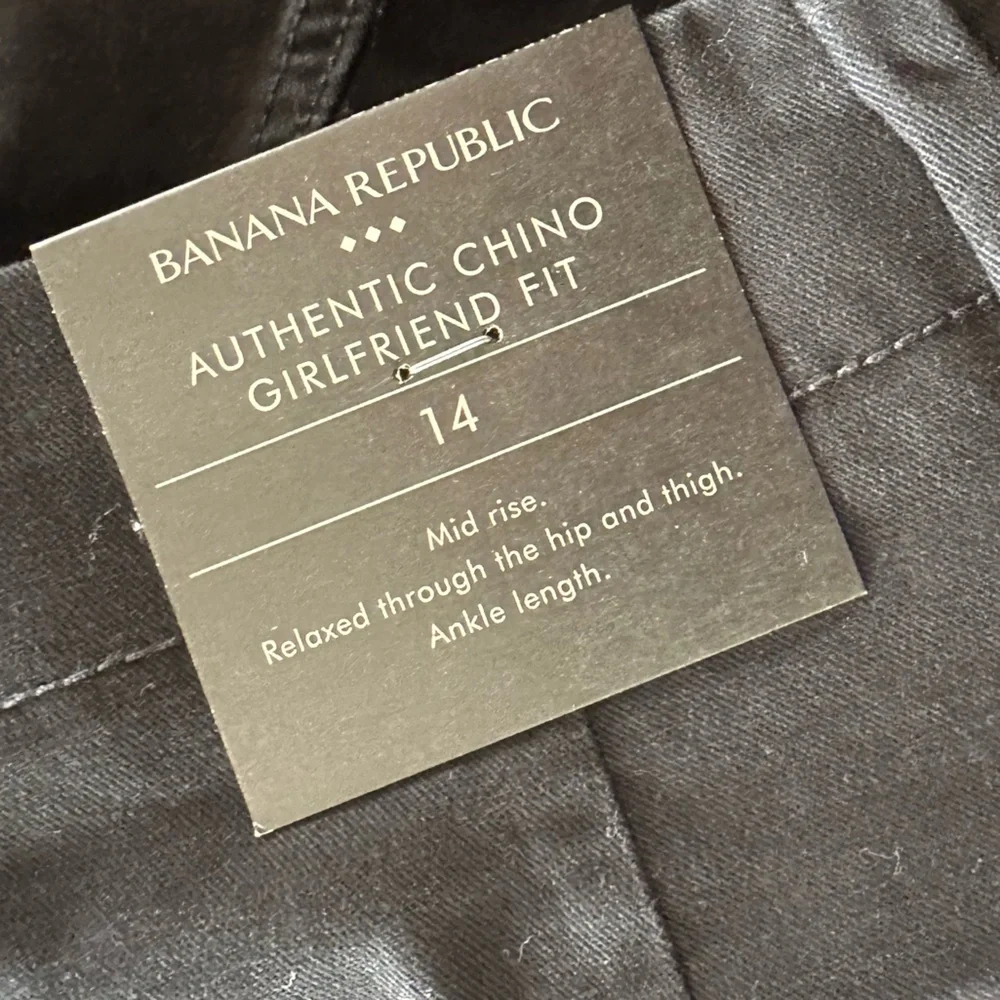 BANANA REPUBLIC AUTHENTIC GIRLFRIEND CHINO - Picture 5 of 8